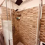 King House & Garden With Ac And Free Parking Possibility *