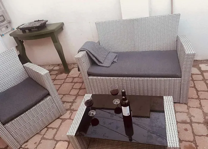 King House & Garden With Ac And Free Parking Possibility Daire Budapeşte