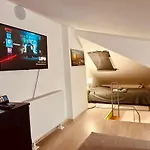 King House & Garden With Ac And Free Parking Possibility Апартаменты *