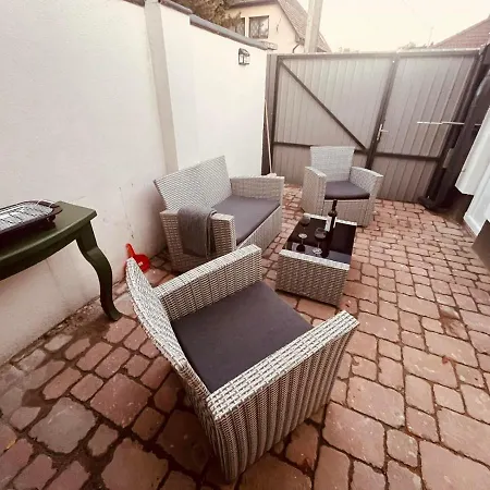 Apartment King House & Garden With Ac And Free Parking Possibility *