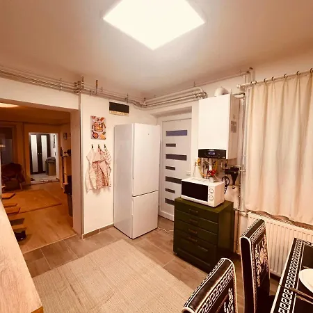 Apartment King House & Garden With Ac And Free Parking Possibility