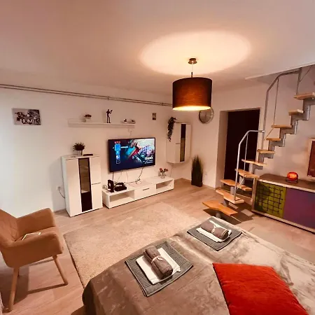 Apartment King House & Garden With Ac And Free Parking Possibility