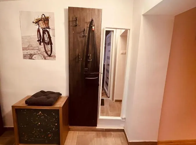 アパート King House & Garden With Ac And Free Parking Possibility ブダペスト