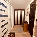 King House & Garden With Ac And Free Parking Possibility Apartmán