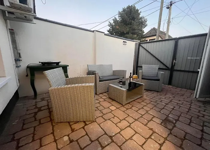 Appartement King House & Garden With Ac And Free Parking Possibility